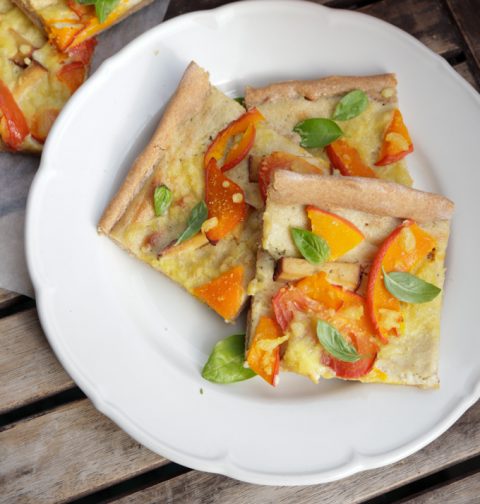 Pizza mit Kürbis und Cashewsauce - vegan