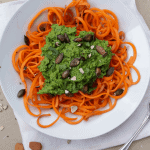 Rohkostspaghetti mit Barlach-Spinat-Pesto vegan