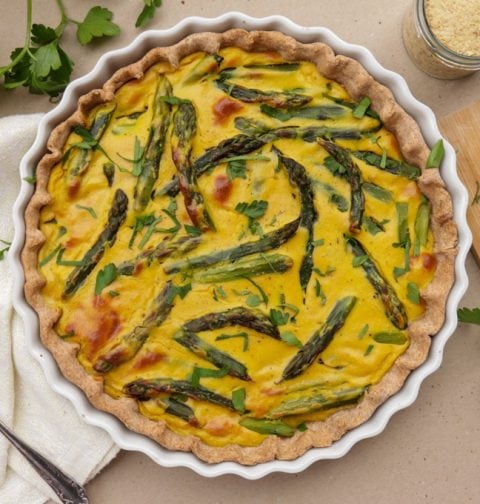 Spargel-Quiche vegan Rezept von Rahel Lutz von dontwasteyourtaste.com